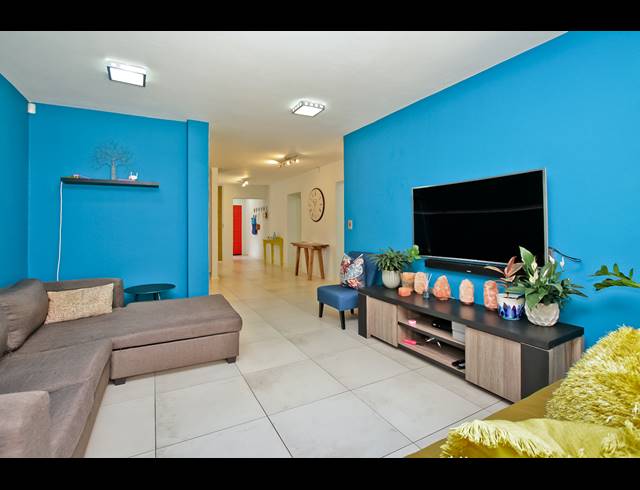 2 BEDROOM APARTMENT FOR SALE IN OBSERVATORY